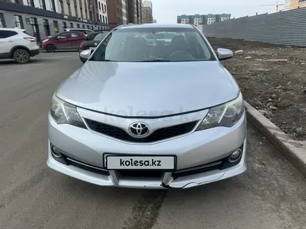 Toyota Camry 2012 года за 7 500 000 тг. в Астана – фото 2