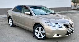 Toyota Camry 2008 годаүшін5 600 000 тг. в Актобе – фото 2