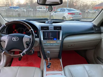 Toyota Camry 2008 года за 5 600 000 тг. в Актобе – фото 16