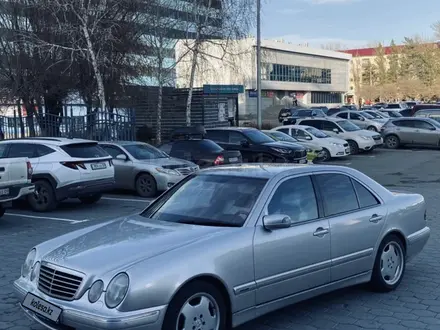 Mercedes-Benz E 320 2001 года за 6 000 000 тг. в Кокшетау – фото 35