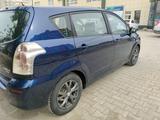 Toyota Corolla Verso 2004 года за 3 700 000 тг. в Актобе – фото 3