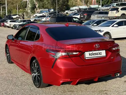 Toyota Camry 2019 года за 10 900 000 тг. в Алматы – фото 7