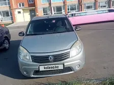 Renault Sandero, 2013