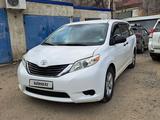 Toyota Sienna 2012 года за 10 500 000 тг. в Атырау – фото 2