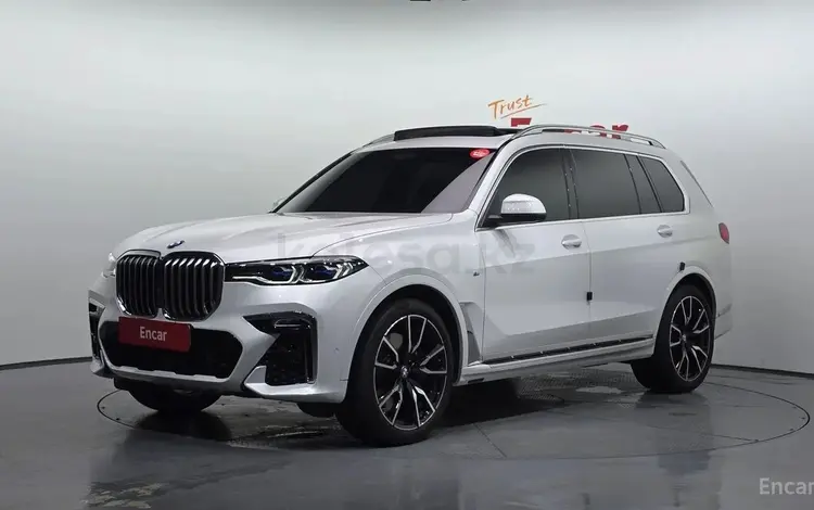 BMW X7 XDrive 40i 2022 года за 35 000 000 тг. в Алматы