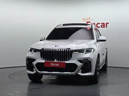 BMW X7 XDrive 40i 2022 года за 35 000 000 тг. в Алматы – фото 2