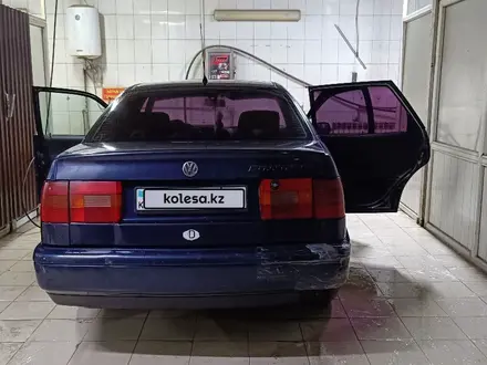 Volkswagen Passat 1994 года за 1 300 000 тг. в Алматы – фото 9