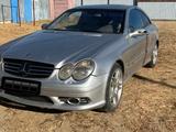 Mercedes-Benz CLK 320 2003 годаfor2 500 000 тг. в Атырау – фото 2
