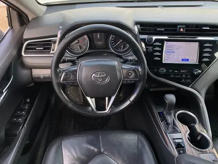 Toyota Camry 2019 года за 12 620 000 тг. в Алматы – фото 11