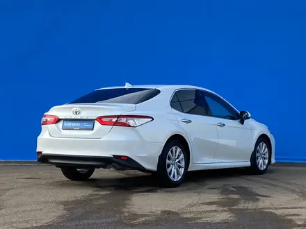 Toyota Camry 2019 года за 12 620 000 тг. в Алматы – фото 3