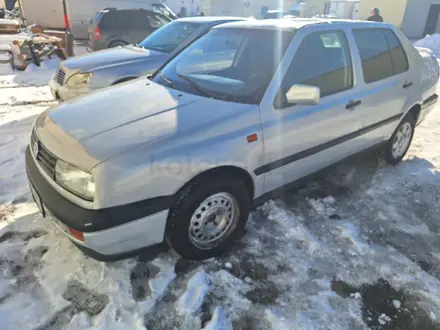 Volkswagen Vento 1995 года за 1 450 000 тг. в Шымкент – фото 6