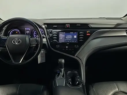 Toyota Camry 2020 года за 8 800 000 тг. в Алматы – фото 12