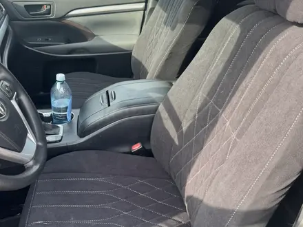 Toyota Highlander 2015 года за 9 100 000 тг. в Актобе – фото 8
