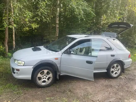 Subaru Impreza 1995 года за 1 600 000 тг. в Риддер – фото 2