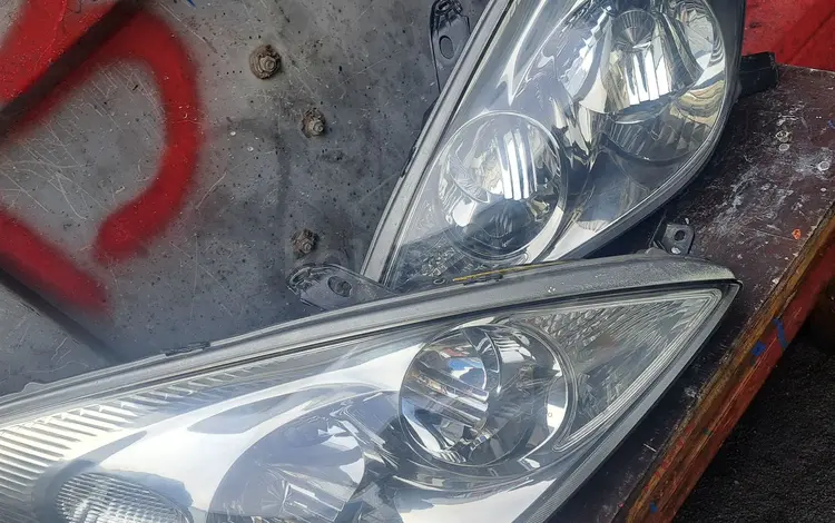 Ес 300 фары за 100 000 тг. в Алматы