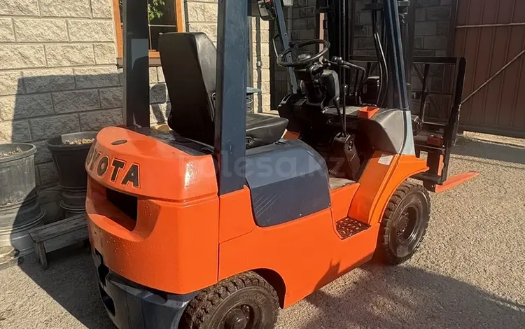 Toyota  7F 2004 года за 3 200 000 тг. в Алматы