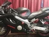 Honda  CBR 600F 2000 года за 2 200 000 тг. в Усть-Каменогорск – фото 5