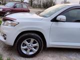 Toyota RAV4 2010 годаүшін8 000 000 тг. в Тараз – фото 2