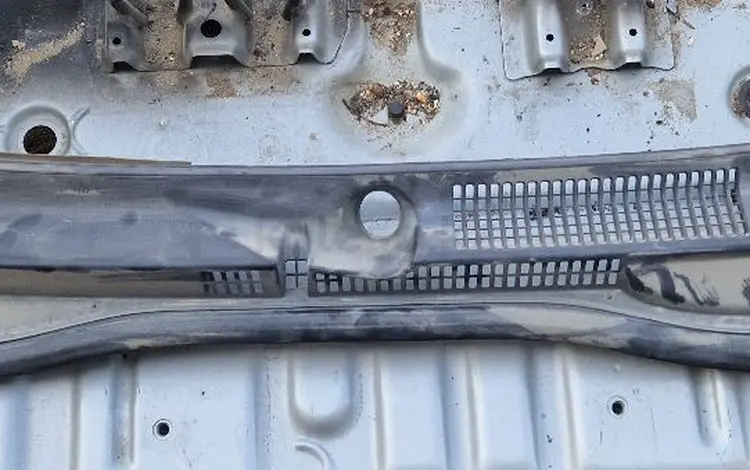 Жабо (панель дворников) левый руль за 65 000 тг. в Алматы