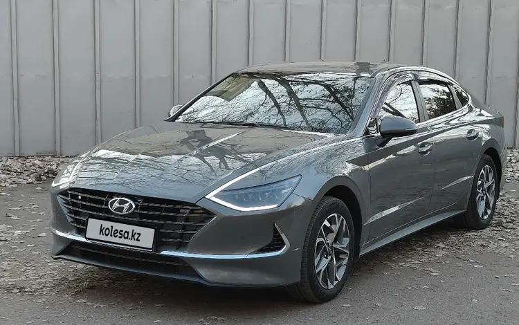 Hyundai Sonata 2022 годаүшін11 700 000 тг. в Караганда