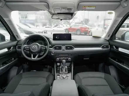Mazda CX-5 2026 года за 13 400 000 тг. в Семей – фото 18
