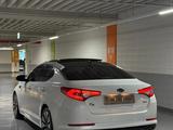 Kia K5 2012 годаүшін8 490 000 тг. в Алматы – фото 2