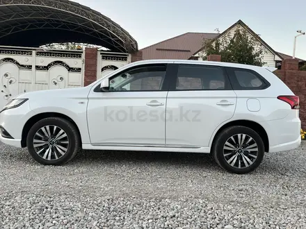 Mitsubishi Outlander 2022 года за 12 000 000 тг. в Шымкент – фото 4