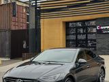 Hyundai Sonata 2022 года за 12 200 000 тг. в Астана – фото 2