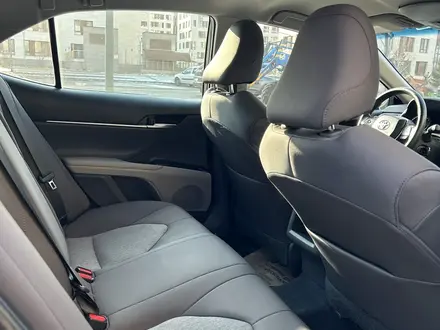 Toyota Camry 2018 года за 12 000 000 тг. в Алматы – фото 8
