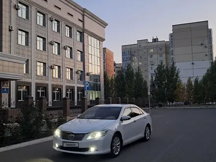 Toyota Camry 2013 года за 10 200 000 тг. в Уральск – фото 2
