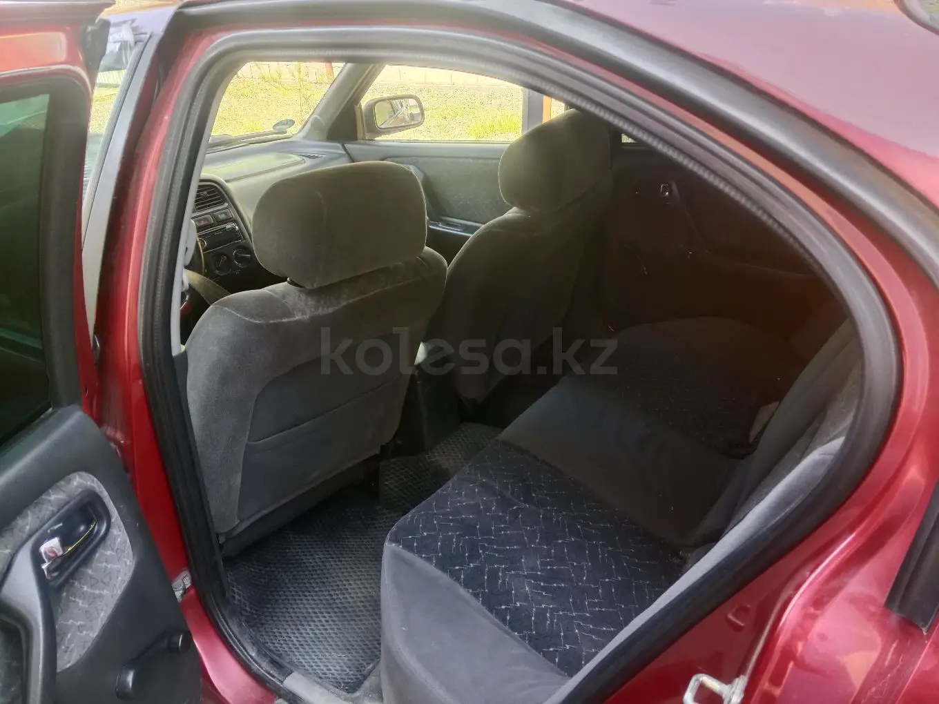 Nissan Primera, 1997