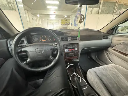 Toyota Camry 1998 года за 3 700 000 тг. в Тараз – фото 22