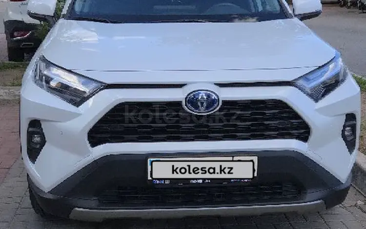 Toyota RAV4 2023 года за 16 500 000 тг. в Астана