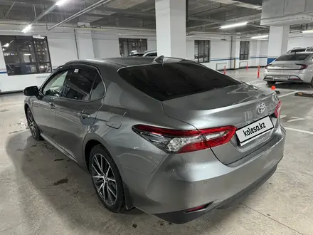 Toyota Camry 2023 года за 19 900 000 тг. в Астана – фото 4