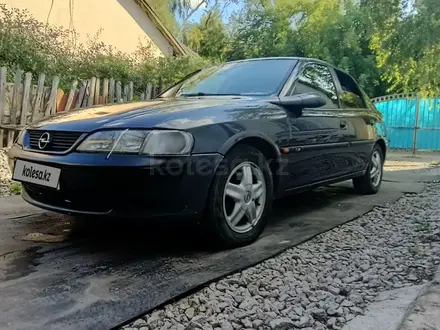 Opel Vectra 1996 года за 1 500 000 тг. в Караганда