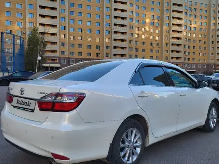 Toyota Camry 2015 года за 10 600 000 тг. в Астана – фото 3