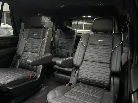 Cadillac Escalade 2023 года за 49 900 000 тг. в Алматы – фото 23