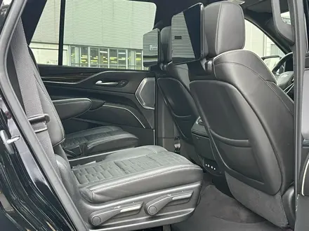 Cadillac Escalade 2023 года за 49 900 000 тг. в Алматы – фото 22