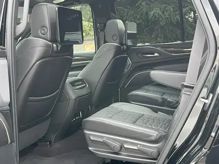 Cadillac Escalade 2023 года за 49 900 000 тг. в Алматы – фото 21