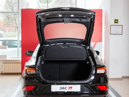 JAC J7 Luxury CVT 2025 года за 6 990 000 тг. в Костанай – фото 12