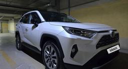 Toyota RAV4 2020 годаүшін18 500 000 тг. в Актау