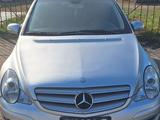 Mercedes-Benz R 350 2006 годаүшін4 300 000 тг. в Астана