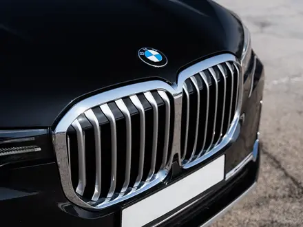 BMW X7 2019 года за 43 950 000 тг. в Алматы – фото 3