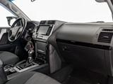 Toyota Land Cruiser Prado 2019 года за 21 000 000 тг. в Атырау – фото 5