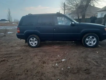 Jeep Grand Cherokee 1996 года за 2 500 000 тг. в Шиели – фото 7