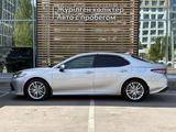 Toyota Camry Luxe 2021 годаүшін12 800 000 тг. в Астана – фото 3