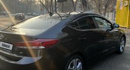 Hyundai Elantra 2018 годаүшін8 500 000 тг. в Алматы