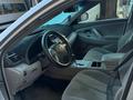 Toyota Camry 2006 года за 5 000 000 тг. в Шымкент – фото 9