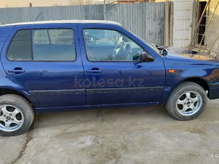 Volkswagen Golf 1993 года за 650 000 тг. в Кызылорда – фото 2