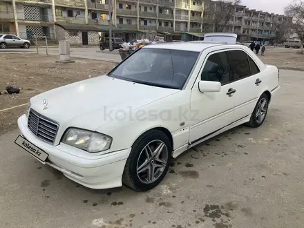 Mercedes-Benz C 280 1997 года за 2 000 000 тг. в Жанаозен – фото 2